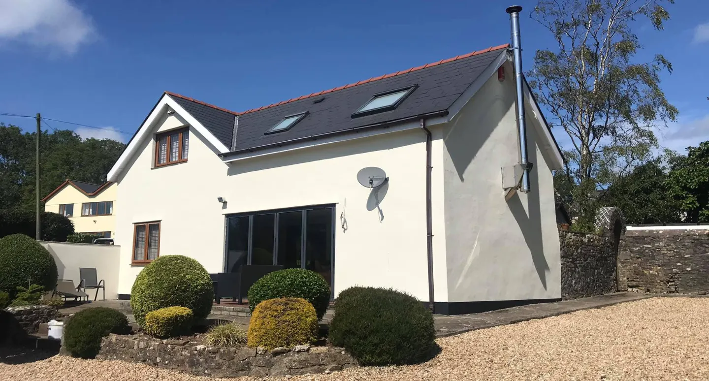 Professional Painter & Decorator in Bridgend